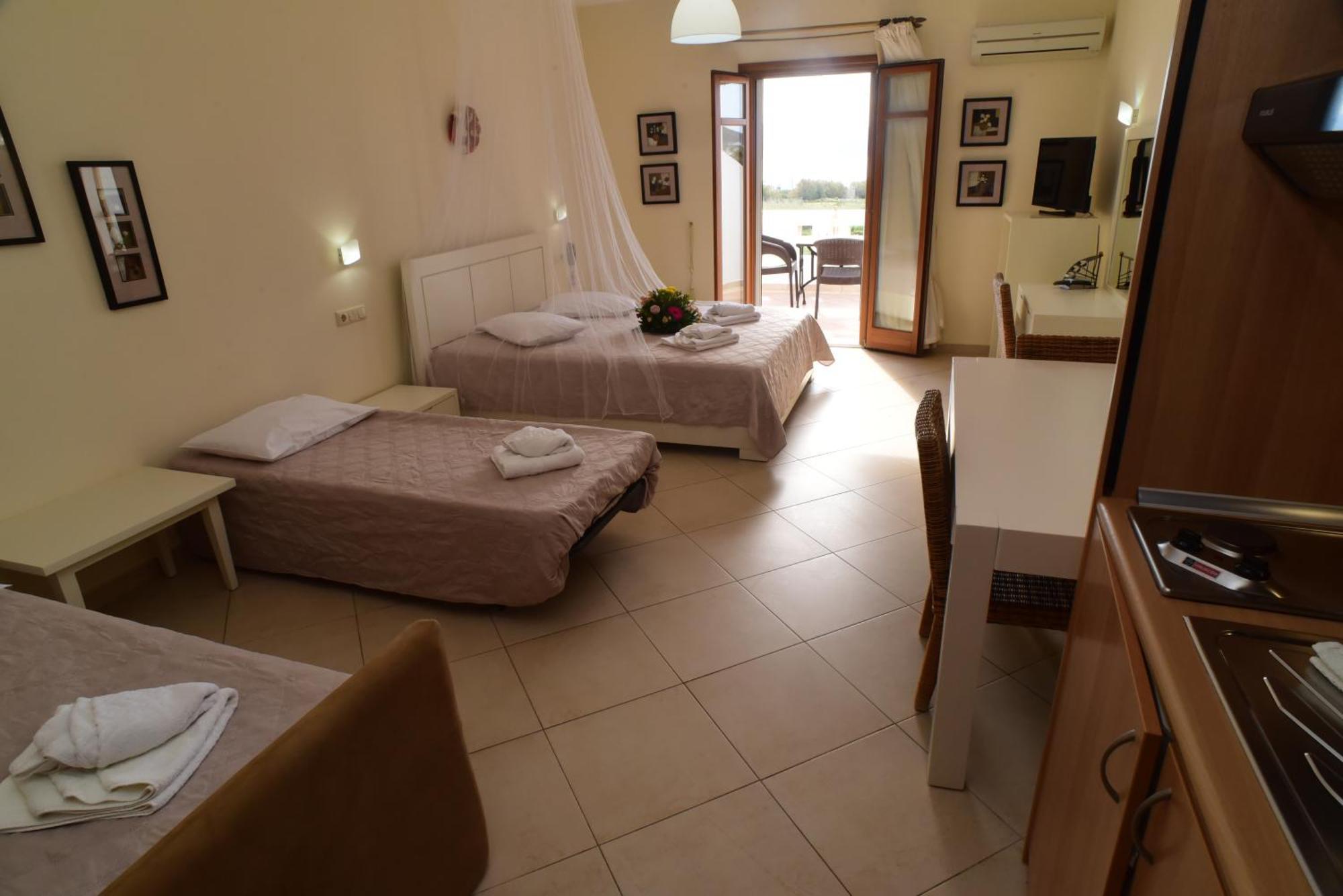 Margaritari Hotel Agia Anna  外观 照片