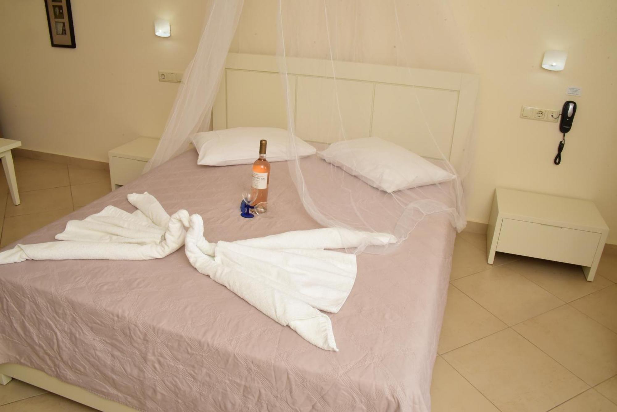 Margaritari Hotel Agia Anna  外观 照片