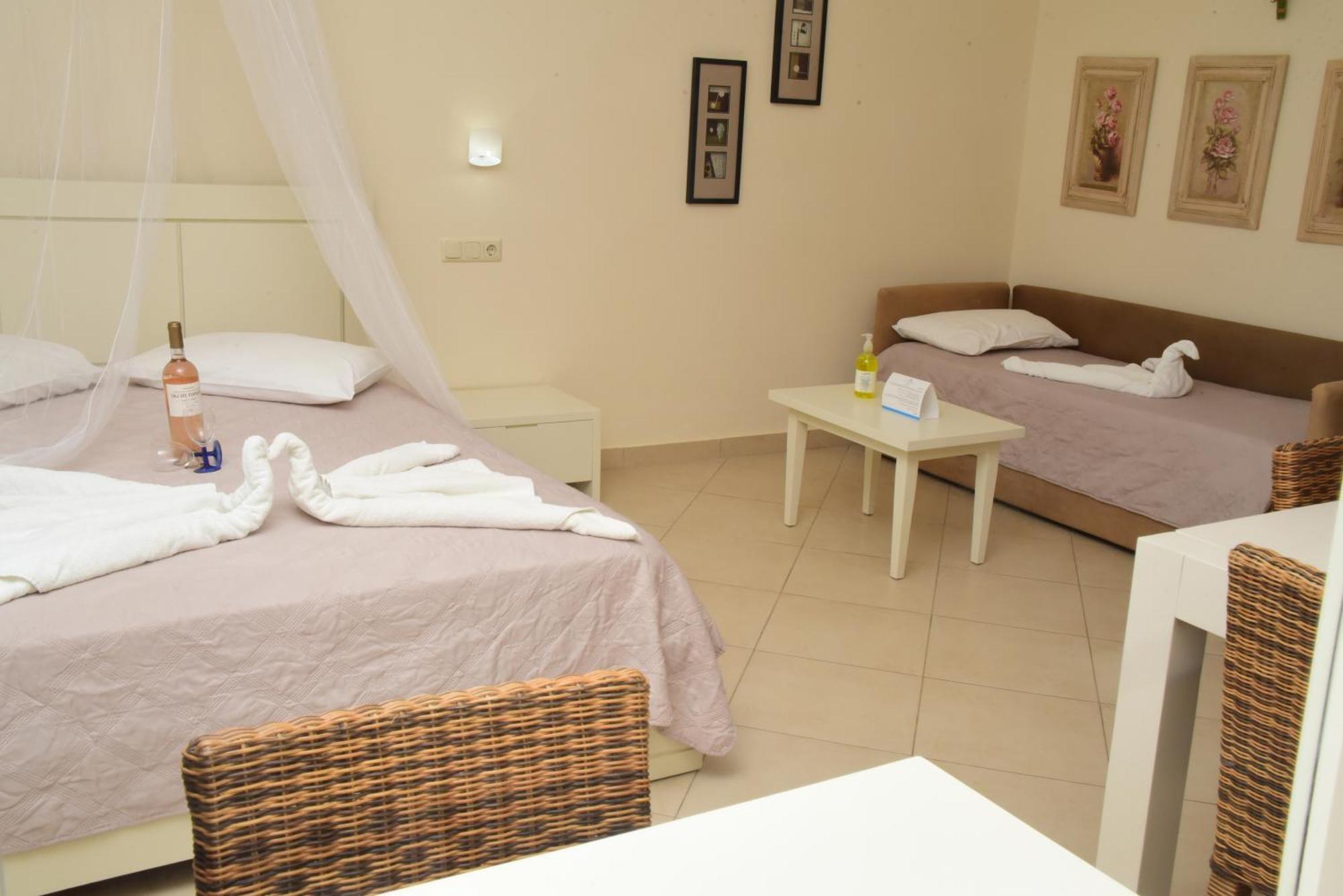Margaritari Hotel Agia Anna  外观 照片